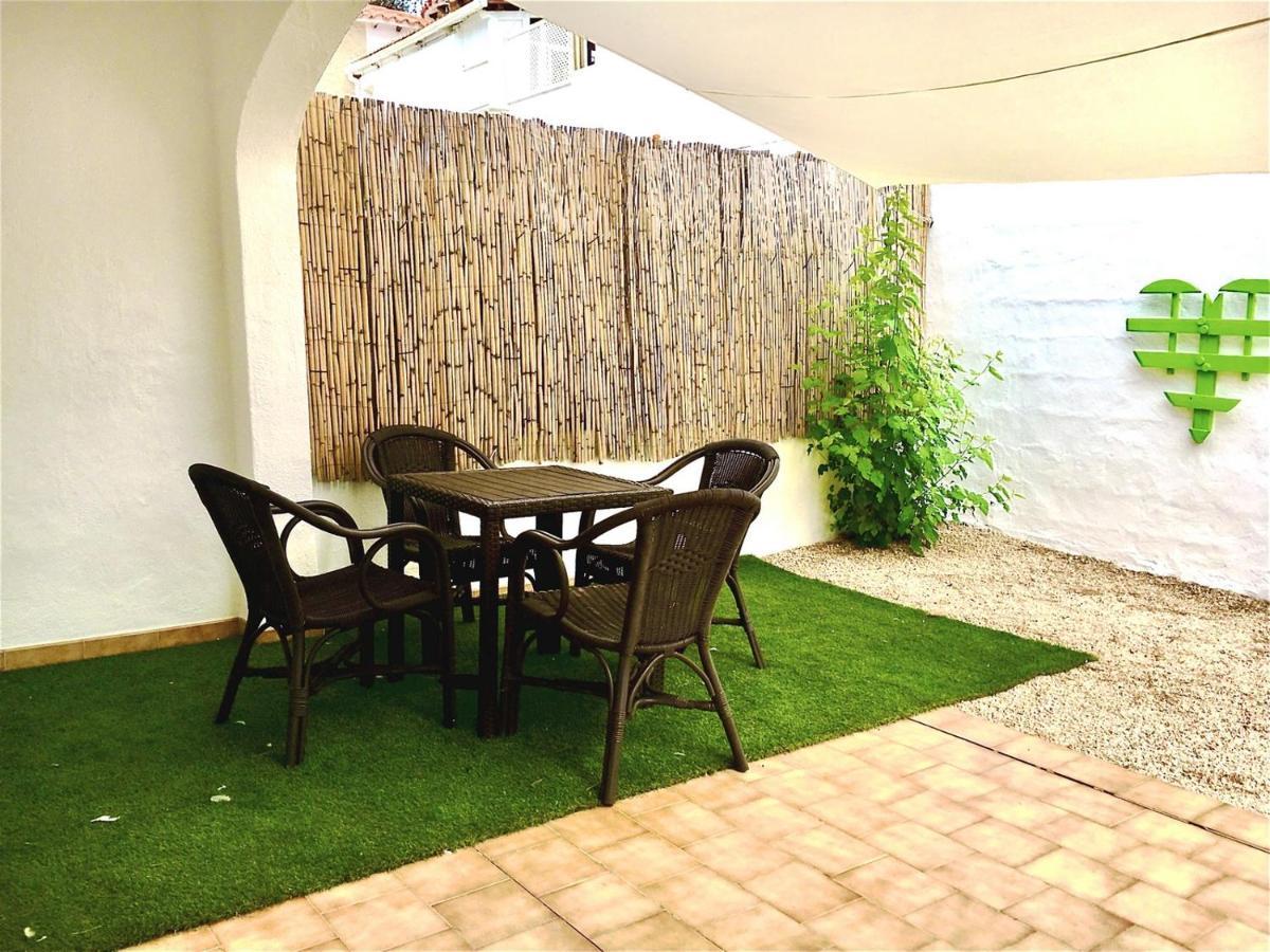 Apartamentos Ciutadella Cala Blanca  Exteriör bild