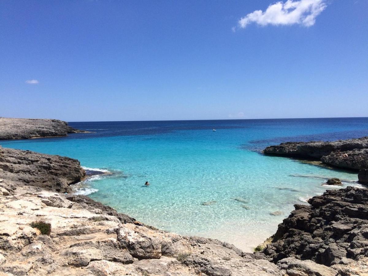 Apartamentos Ciutadella Cala Blanca  Exteriör bild