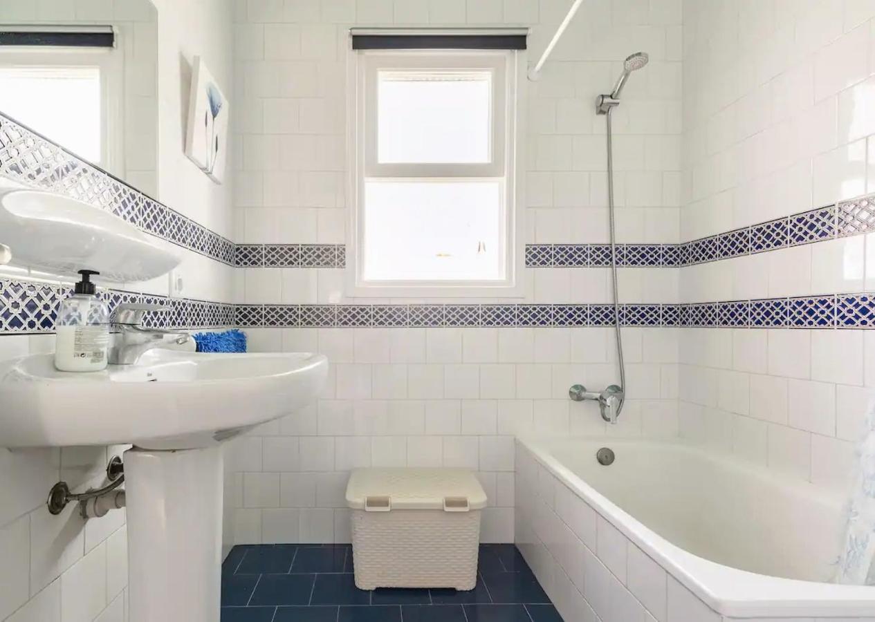Apartamentos Ciutadella Cala Blanca  Exteriör bild